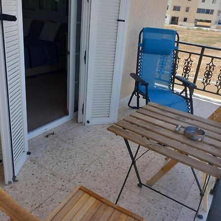 Appartement Vasilis House à Dromolaxia Extérieur photo